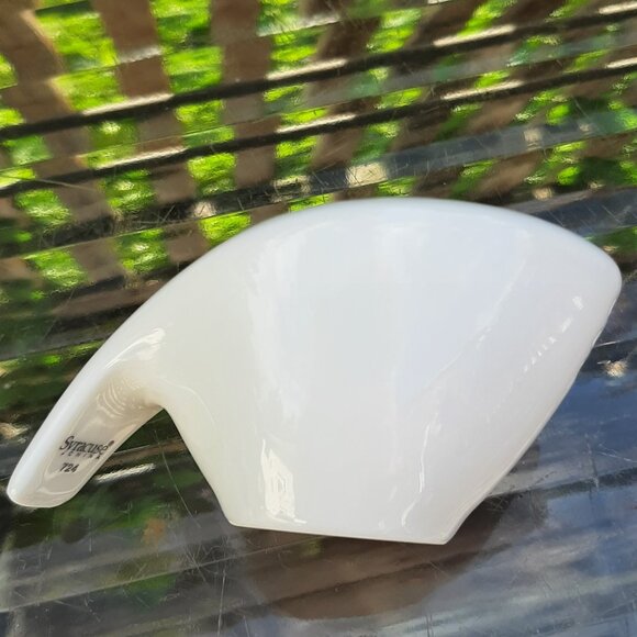 Syracuse Solario Royal Rideau China Pepper Shaker and Creamer - Picture 3 of 6